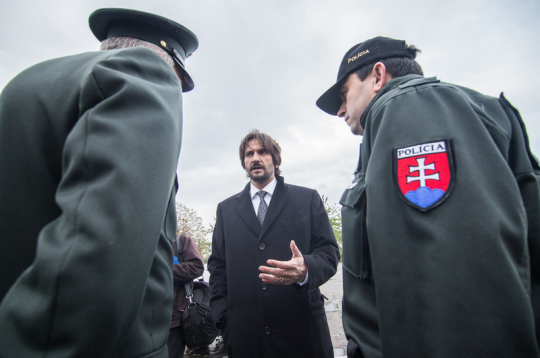 slovenská-policie-a-KALIŇÁK Slovensko: Anarchia alebo policajný štát?