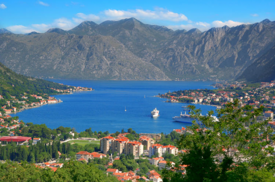 Černá Hora Čierna Hora sa ocitla v napätej situácii s Ruskom po tom, čo vstúpila do NATO