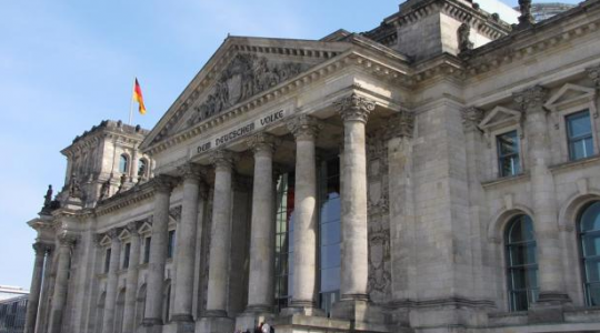 Slušní Němci potřebují naši pomoc