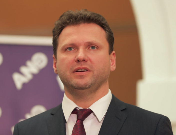 Radek Vondráček Petice za vyplacení dlužných válečných reparací Spolkovou republikou Německo