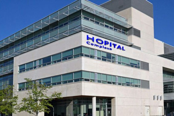 „Už přestaňte očkovat tím hnusem!“ Po kritice očkování proti koronaviru byla lékařka z Grazu na hodinu propuštěna