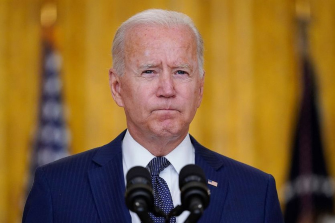 Biden vyvíjel nátlak na afghánského prezidenta, aby vytvořil zdání, že Táliban nevyhrává bez ohledu na to, jestli je to pravda