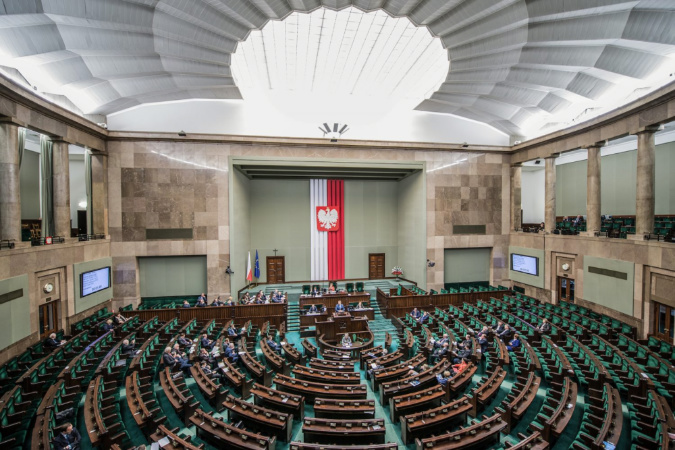 Polská vláda byla vyrozuměna, že spáchala zločin pokusu o legalizaci genocidy