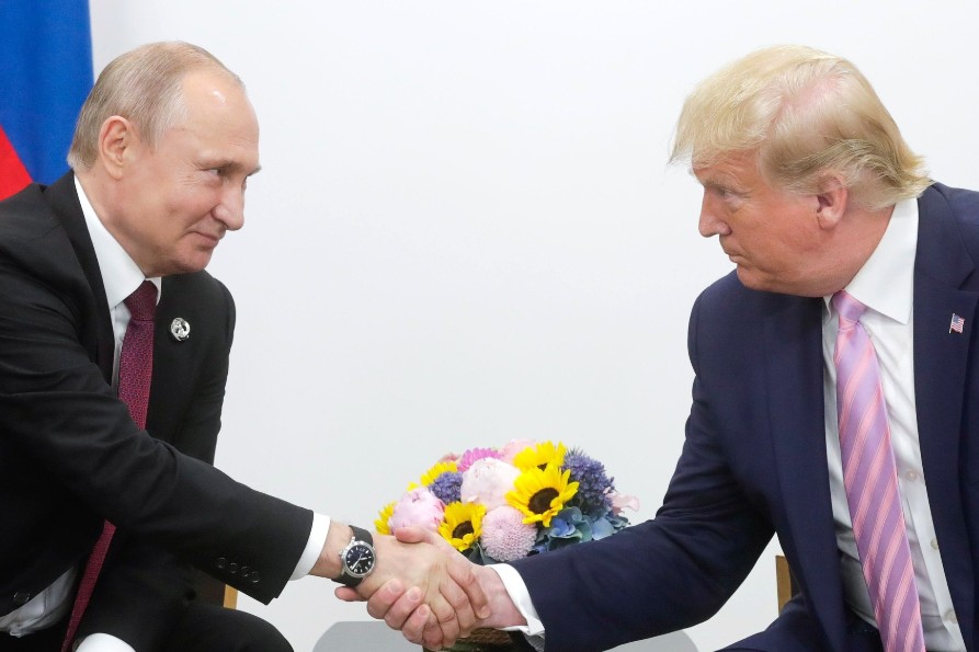 Putin a Trump: Západ skončil a Ukrajina, Pobaltie i časť Východnej Európy pribudnú Rusku