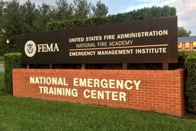 Zátah na výcvikové středisko FEMA; zabavení velkého množství munice