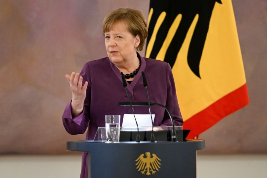 Merkelová varuje, že Evropě hrozí konec kvůli opatřením proti migraci