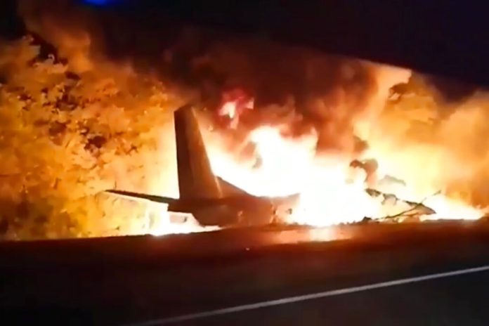 plane-crash-letadlo-ohen