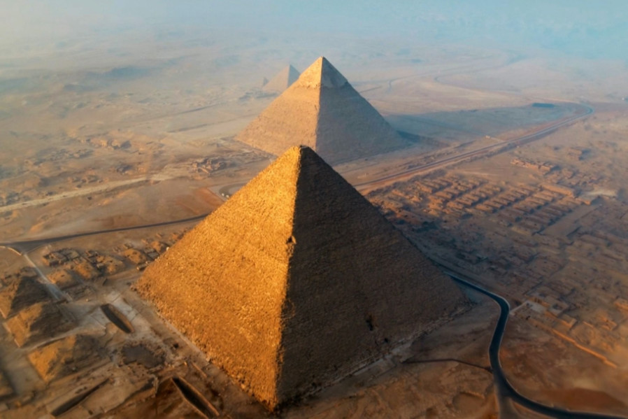Vědci objevili druhé skryté město pod egyptskými pyramidami v Gíze