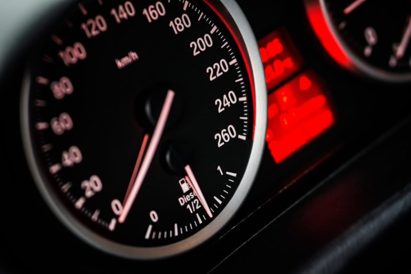Inovativní motor může zničit Teslu. A možná i celý trh s automobily