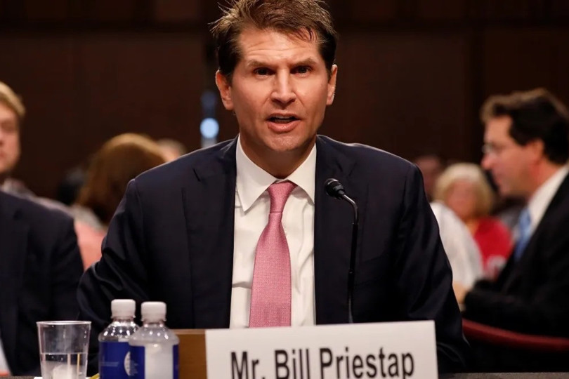 Mariňáci zatkli bývalého úředníka FBI, který byl hlavním činitelem v kauze Russiagate