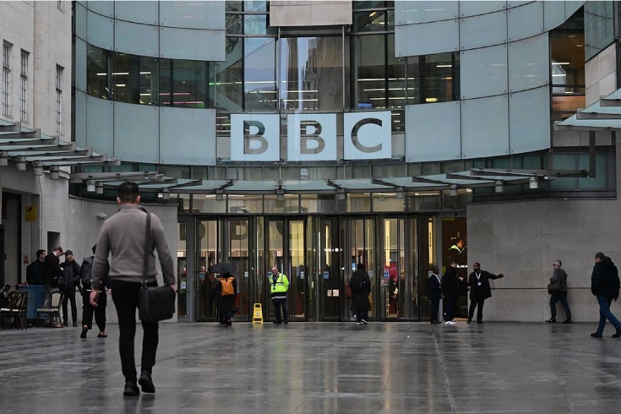 BBC výrazně sníží rozpočet, protože diváci přestávají sledovat její vysílání