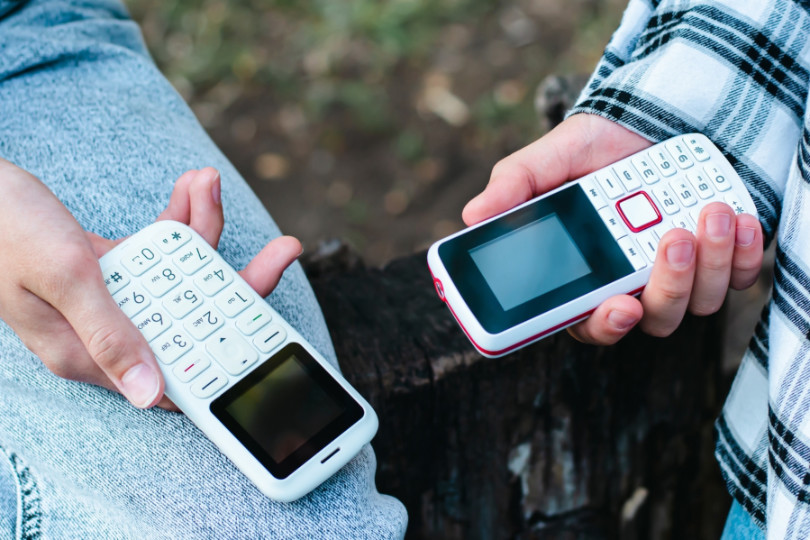 Proč se minimalistické mobily vracejí na scénu