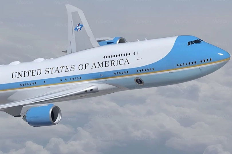 Hrozil letadlu Air Force One prezidenta Trumpa bombový útok?